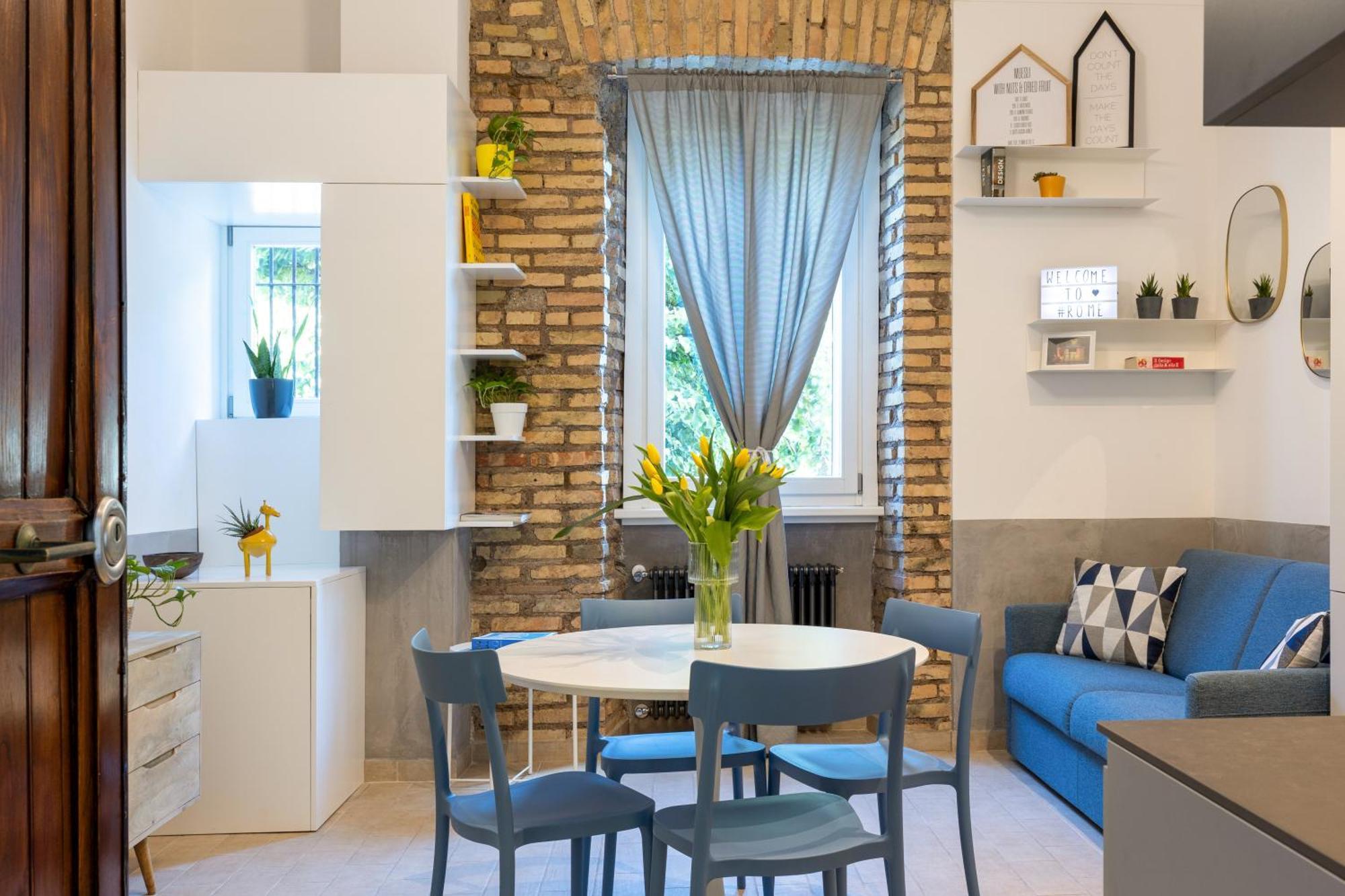 Apartment Brevi Design Rom